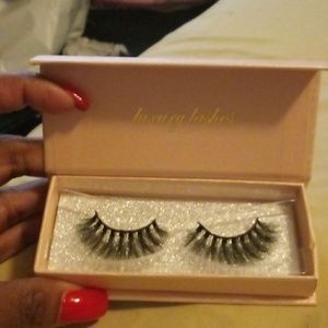 Mink lashes "Glamorous Girl"